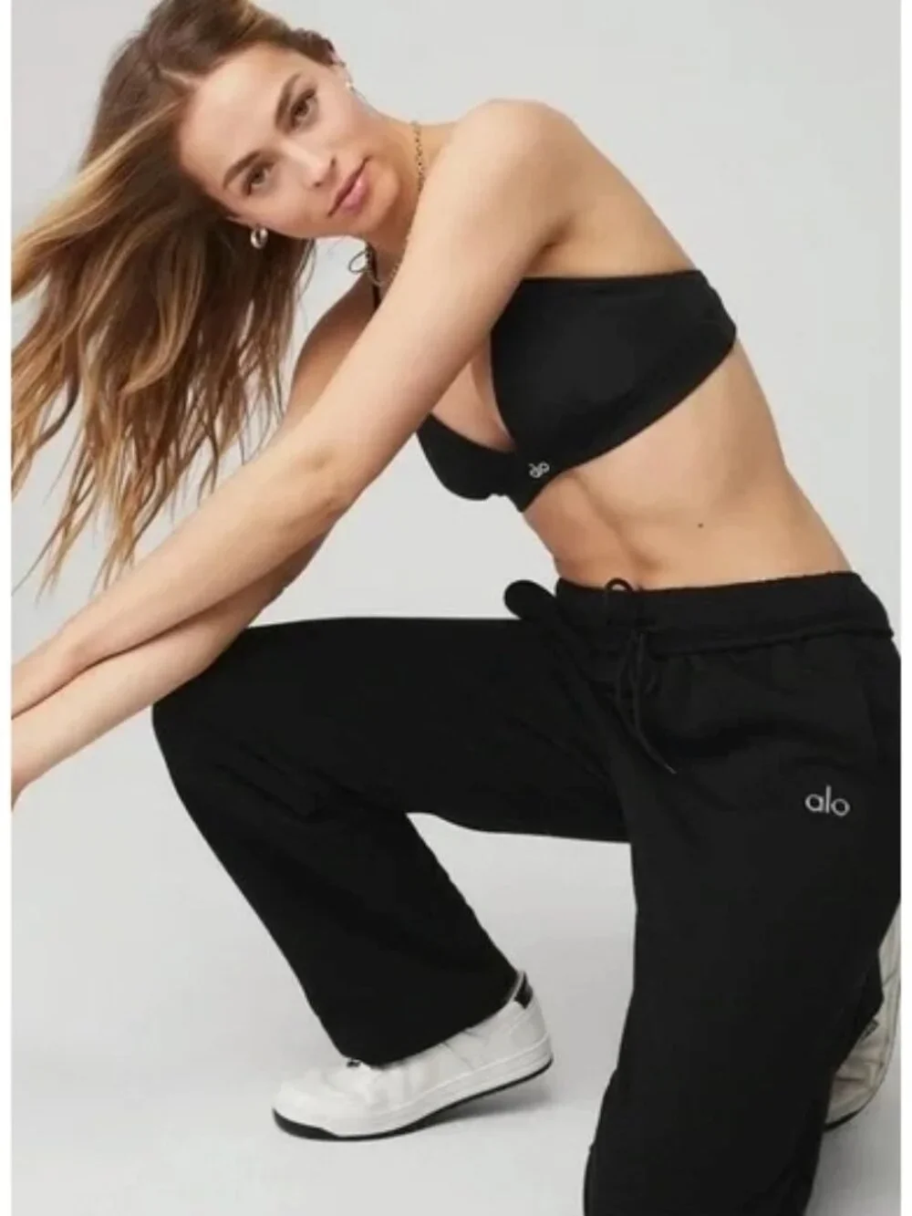 NEW Alo Accolade Straight Leg Sweatpant Black Fleece Sweats Traveling Joggers S